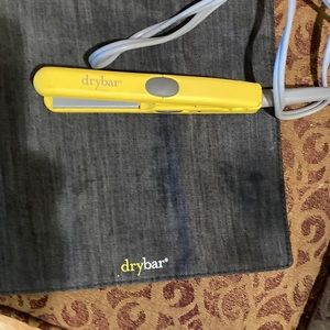 drybar mini hair straightener